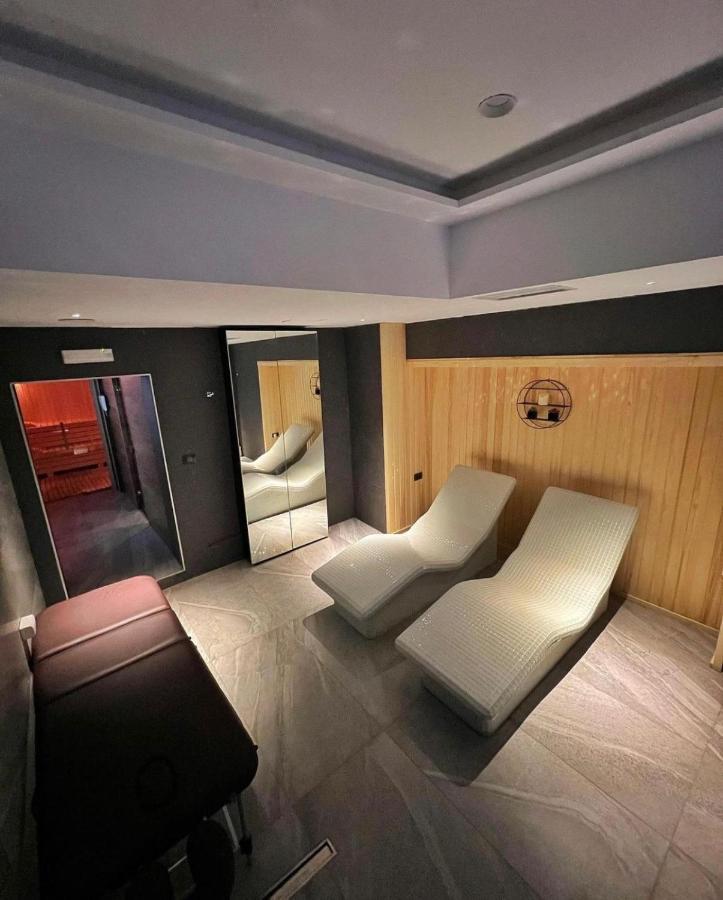 Mia'S Favorite Hotel マヴロヴォ エクステリア 写真